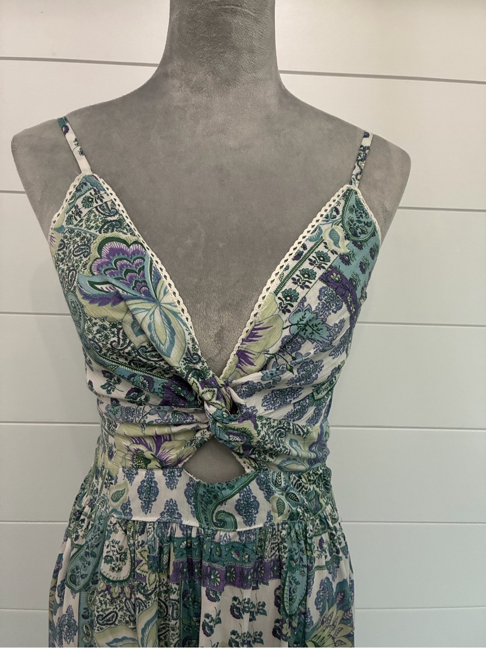 Angie Teal and Cream Paisley Twist-Front Maxi Dress Sz M NWT/0333 - Picture 2 of 8